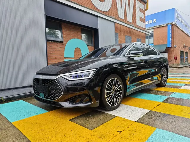 BYD Han 2022 DM-i 121KM Premium