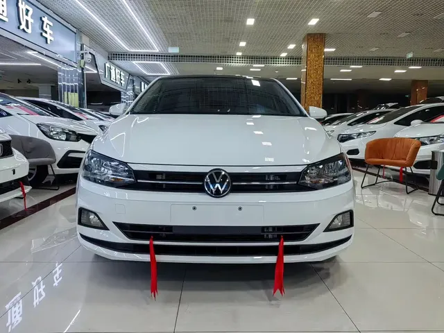 Volkswagen Polo 2021 Plus 1.5L Automatic Colorful Tech Edition