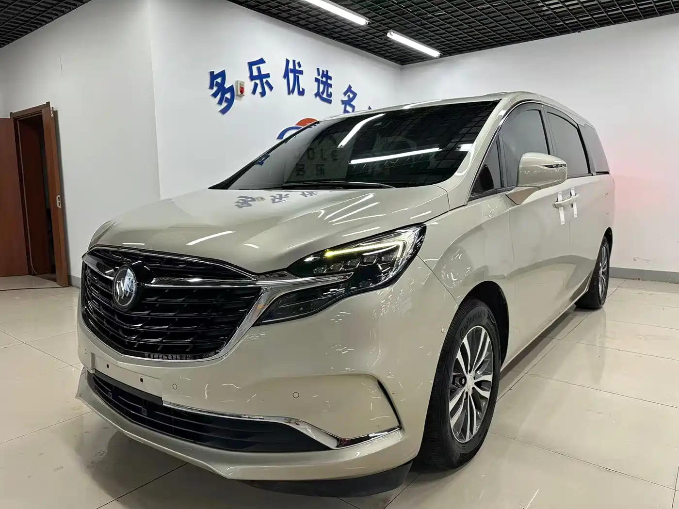 Buick GL8 2021 ES Landlord 653T Premium