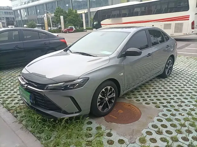 Chevrolet Monza 2023 1.3T Mild Hybrid Automatic Premium Edition