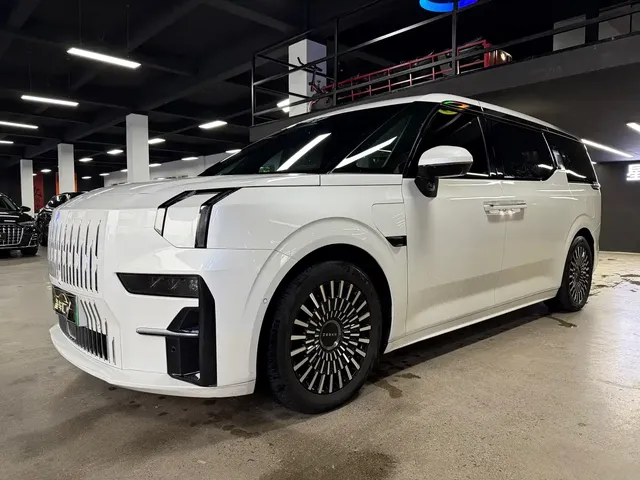 ZEEKR 009 2022 Facelift ME Edition