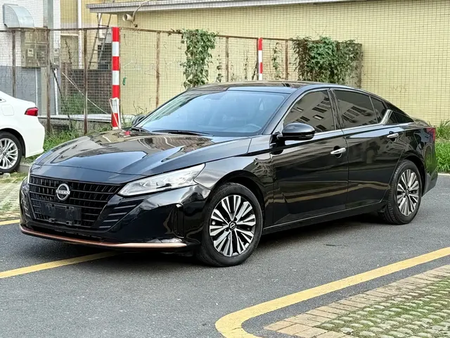 Nissan Teana 2024 2.0L SV Black Gold Edition