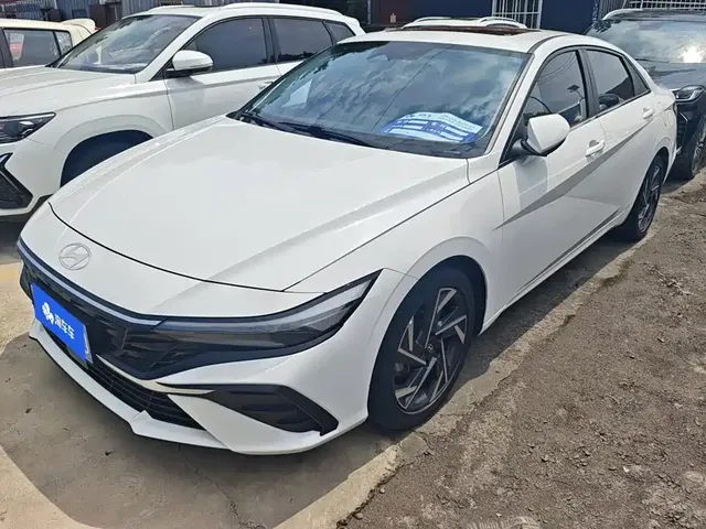 Hyundai Elantra 2023 Model 1.5L CVT LUX Premium Edition