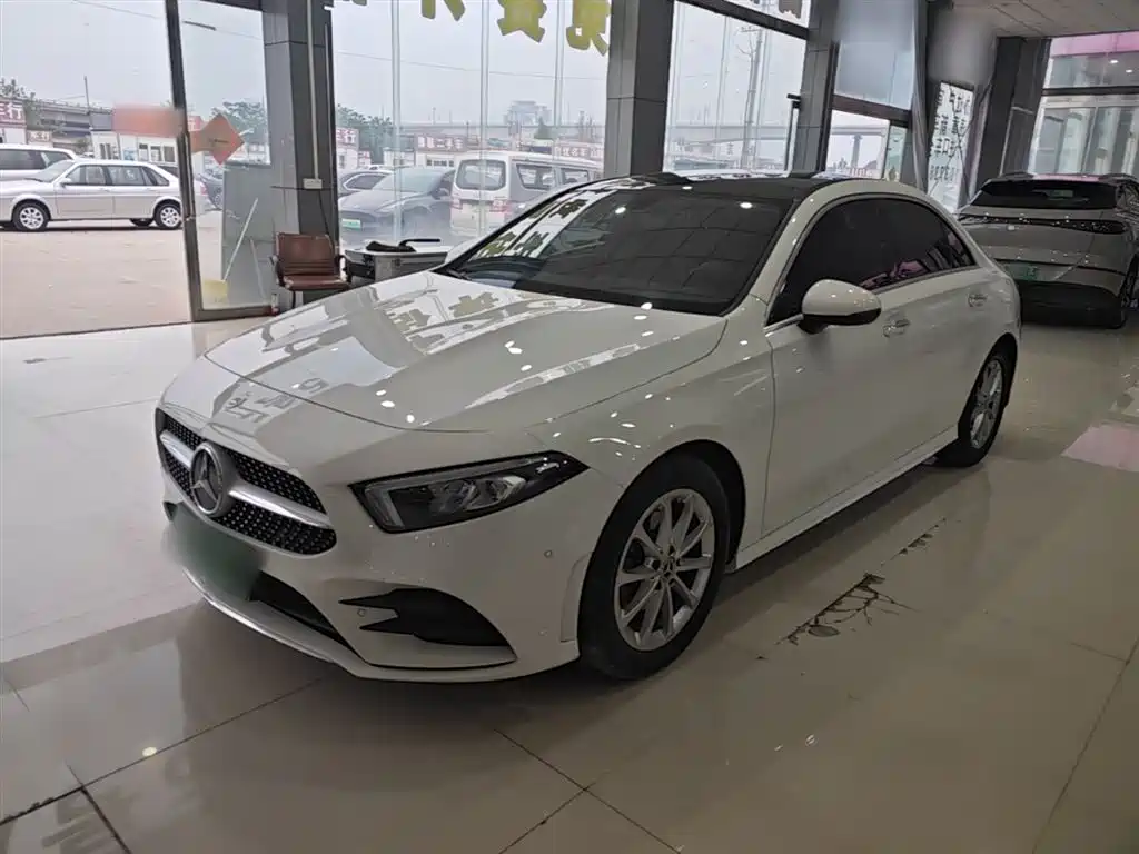 Mercedes-Benz A-Class 2022 Facelift A 200 L Sport Sedan Dynamic