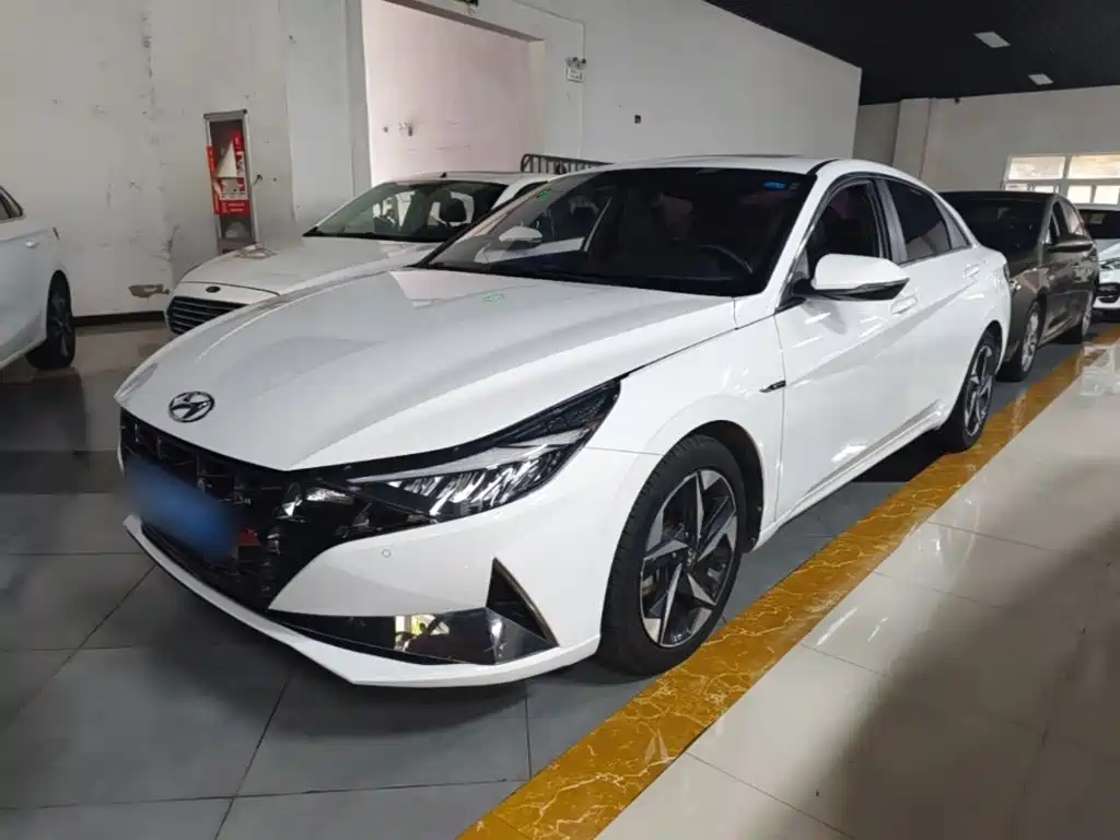 Hyundai Elantra 2023 1.5L CVT GLX Elite Edition