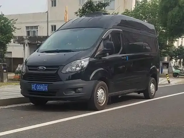 Ford Transit 2023 Model 2.0T Petrol Automatic Multi-purpose Commercial Vehicle Medium Wheelbase Medium Roof 5/6 Seater