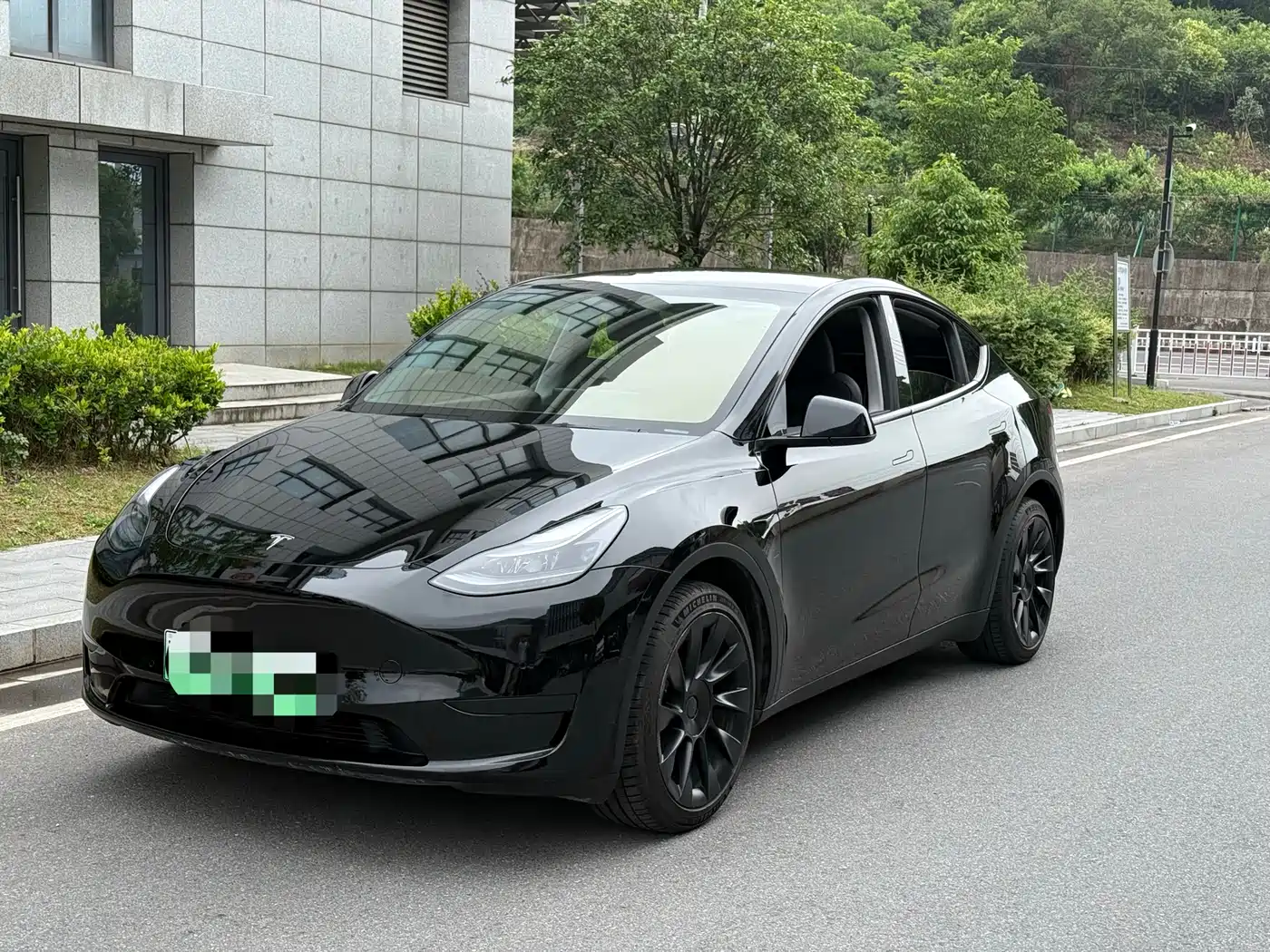 Tesla Model Y 2022 Facelift Rear-Wheel Drive Version