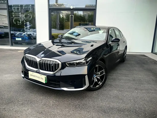 BMW i5 2024 eDrive 35L Premium Model M Sport Package
