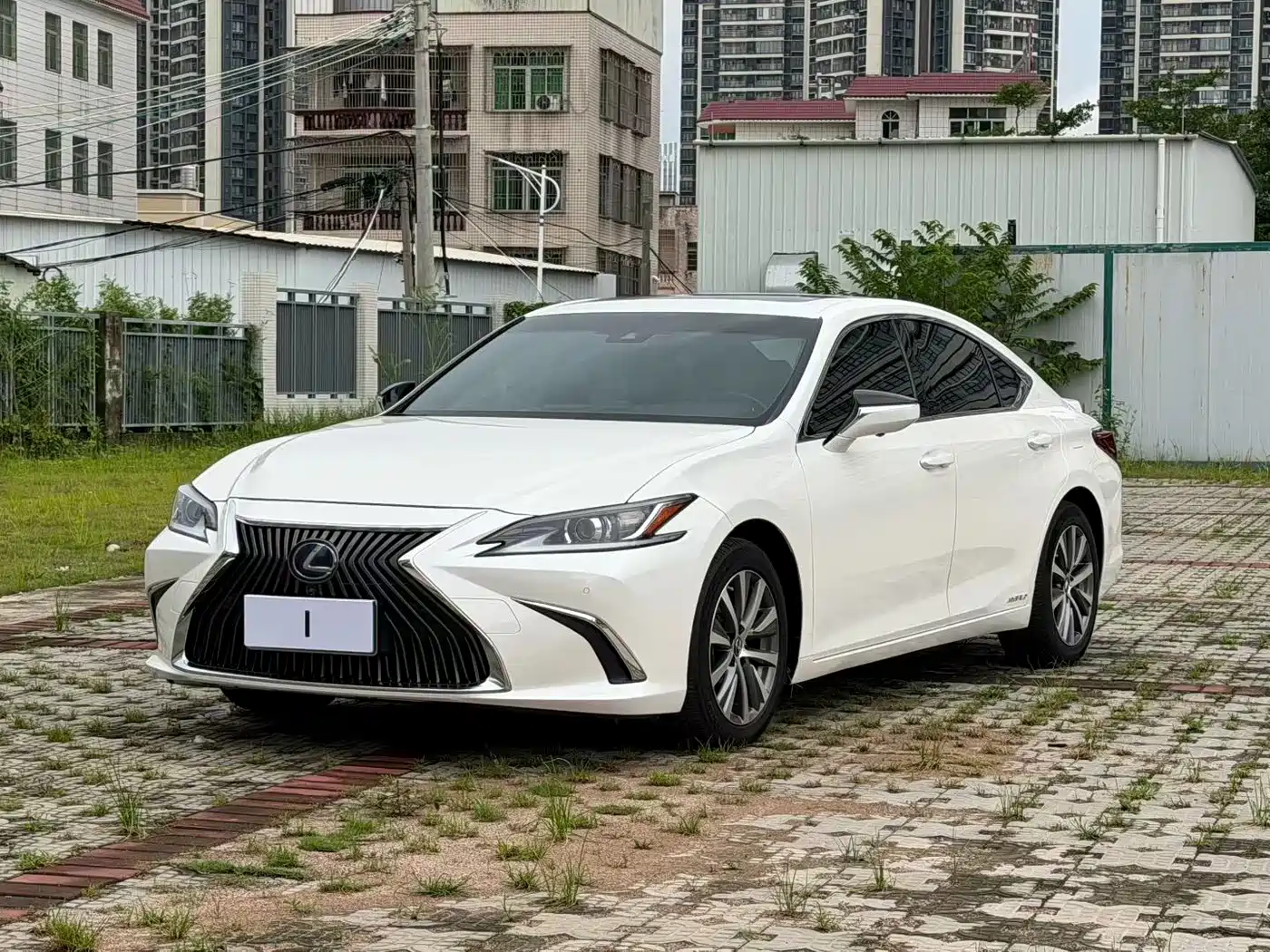 Lexus ES 2020 Model 300h Excellence Edition China V