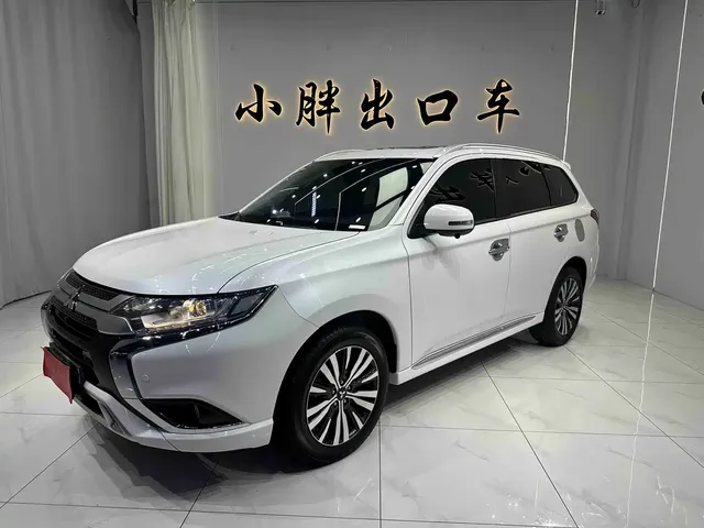 Mitsubishi Outlander 2021 Facelift 2.0L 2WD Premium Edition 5-Seater