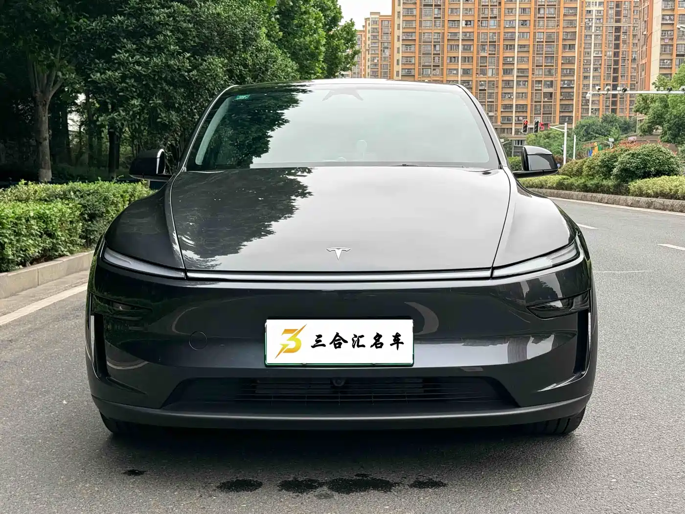 Tesla Model Y 2025 Rear-Wheel Drive