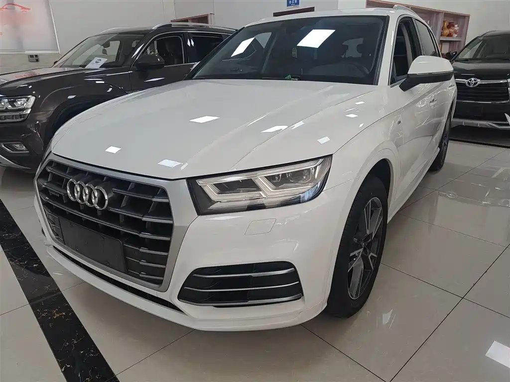 Audi Q5L 2018 40 TFSI Premium Fashion China VI
