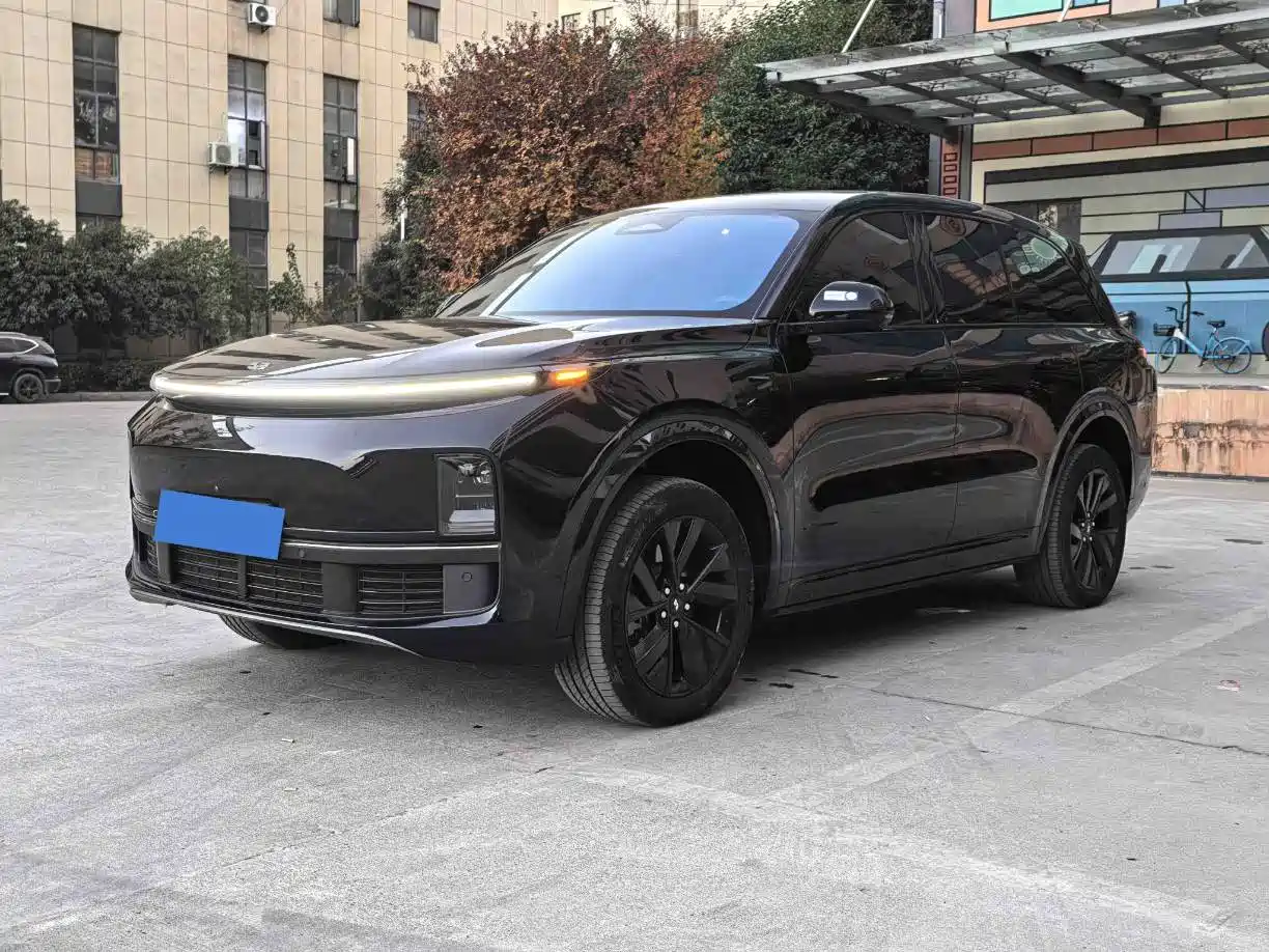 Li Auto Li L8 2023 Pro