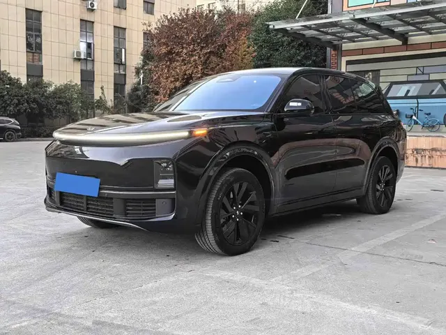 Li Auto Li L8 2023 Pro