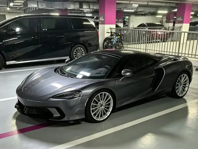 McLaren GT 2023 4.0T Standard Model