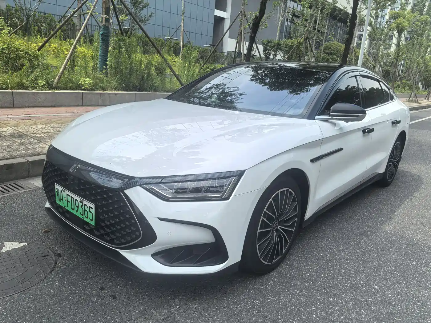 BYD Han 2023 DM-i Champion Edition 121KM Premium