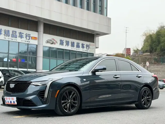 Cadillac CT4 2022 28T Luxury Model