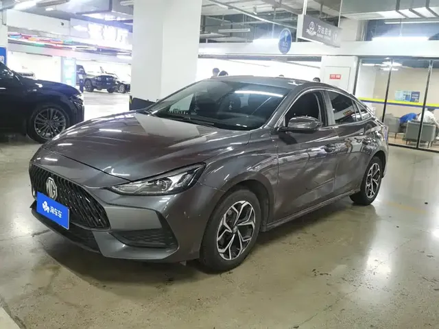 MG 5 2023 180DVVT CVT Luxury Edition
