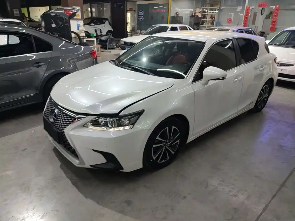 Lexus CT 2017 CT200h Elite Edition (Single Color) China VI