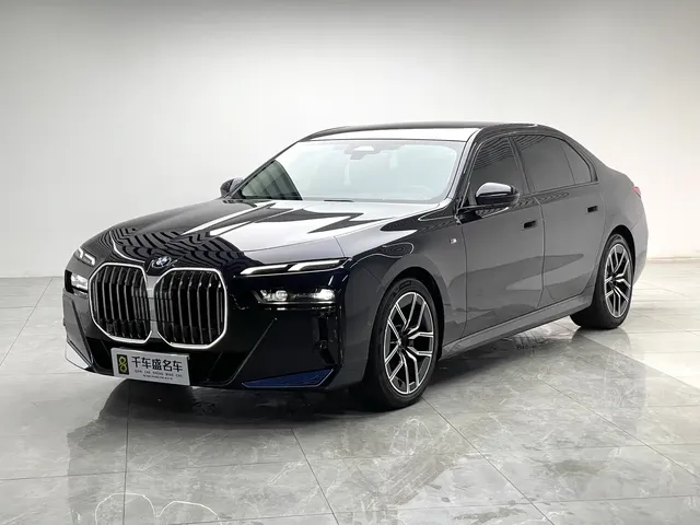 BMW 7 Series 2023 Model 735Li M Sport Package