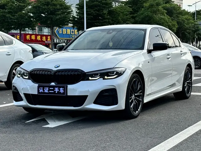 BMW 3 Series 2022 330i M Sport Shadow Edition