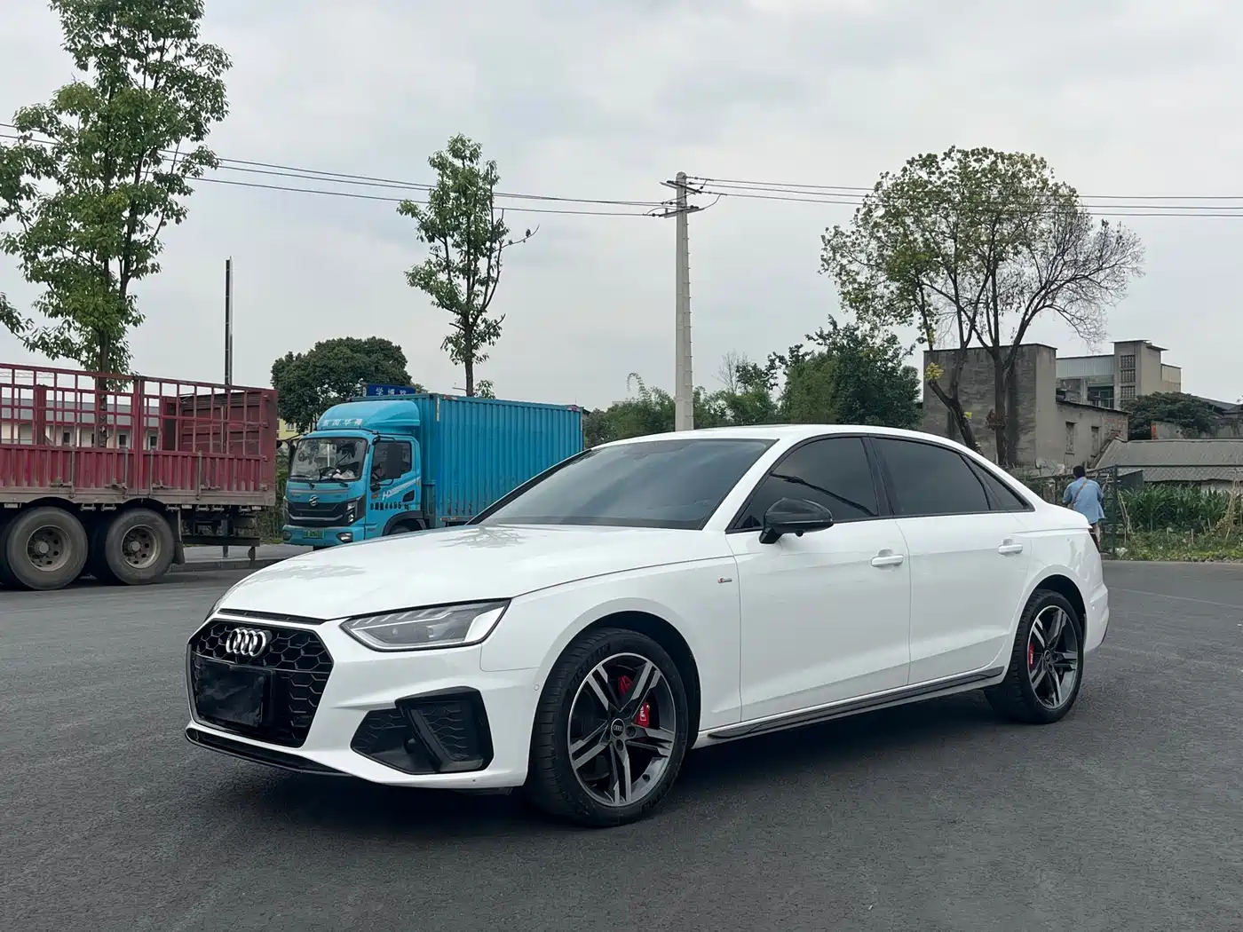 Audi A4L 2023 40 TFSI Luxury Sport