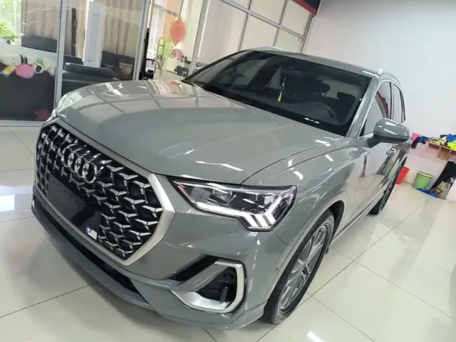 Audi Q3 2024 40 TFSI Fashion Sport