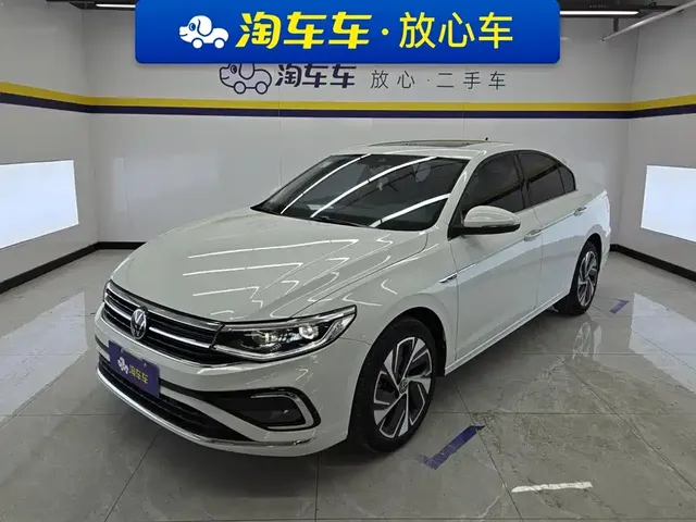Volkswagen Bora 2023 300TSI DSG Premium Edition