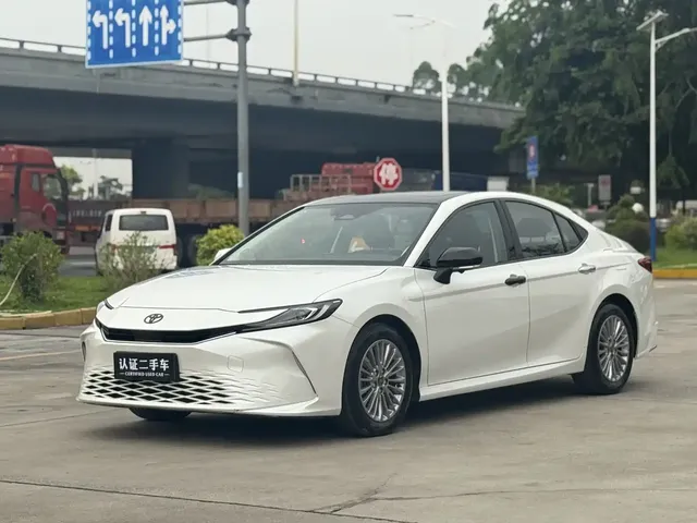 Toyota Camry 2024 2.0GVP Luxury Edition