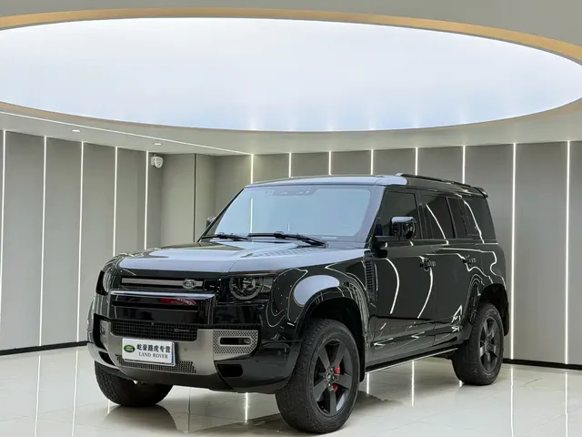Land Rover Defender 2023 Facelift 110 3.0T P400 X-DYNAMIC HSE