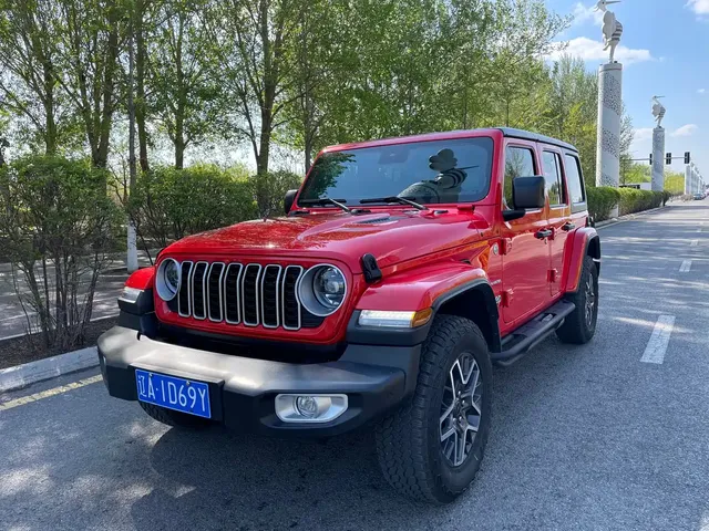Jeep Wrangler 2024 Model 2.0T Sahara Four-Door Version