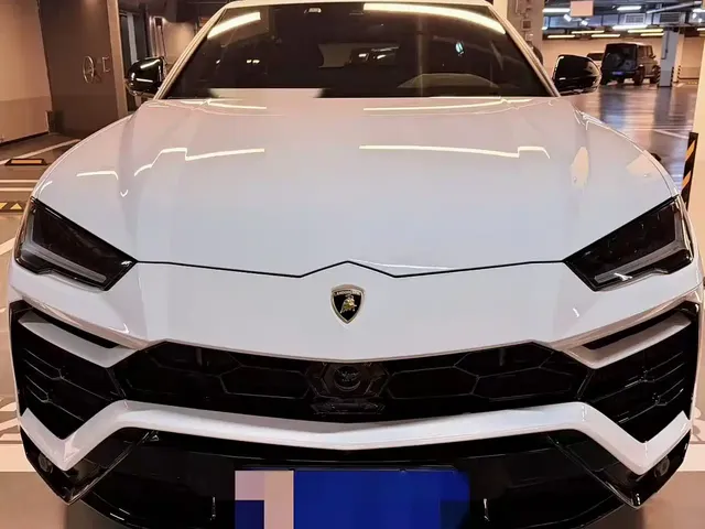 Lamborghini Urus 2021 4.0T V8