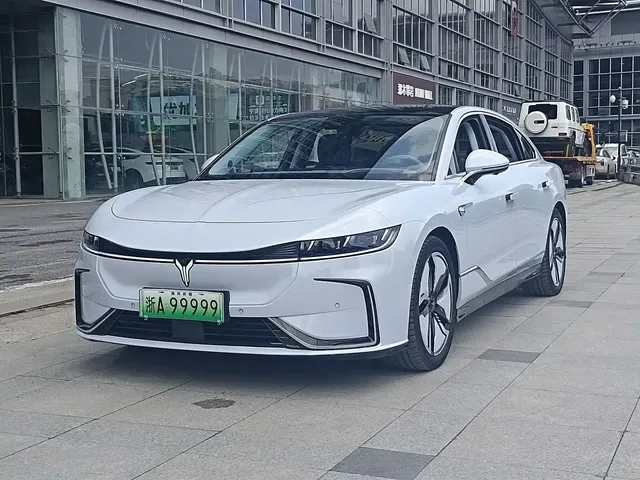 Voyah Auto VOYAH Zhuiguang 2023 4WD Standard Edition