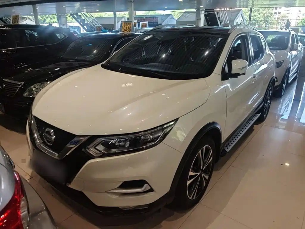 Nissan Qashqai 2021 2.0L CVT Luxury Version