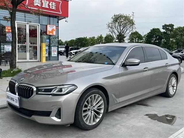 BMW 5 Series 2021 Facelift 525Li Luxury Package