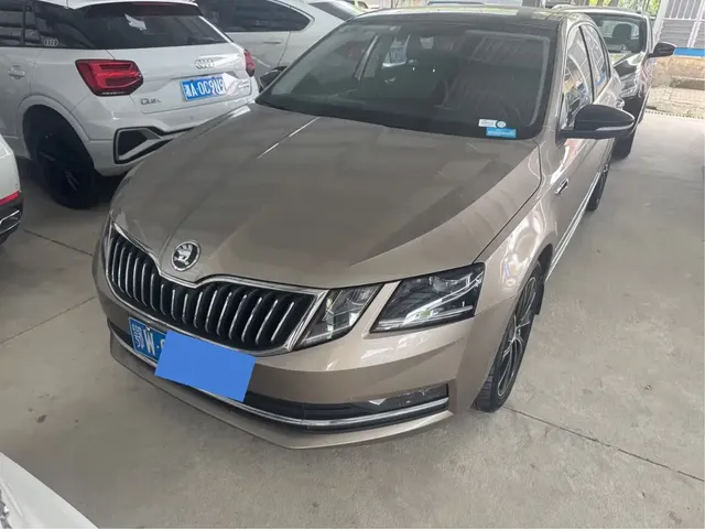 Škoda Octavia 2019 TSI280 DSG Smart Luxury Edition China V
