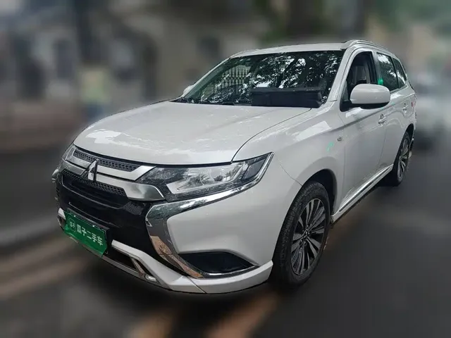 Mitsubishi Outlander 2021 Facelift 2.0L 2WD Comfort Edition 5-Seater
