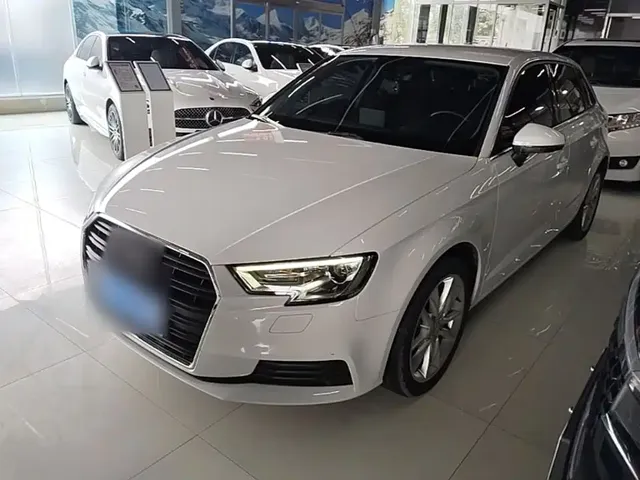 Audi A3 2018 30th Anniversary Sportback 35 TFSI Progressive