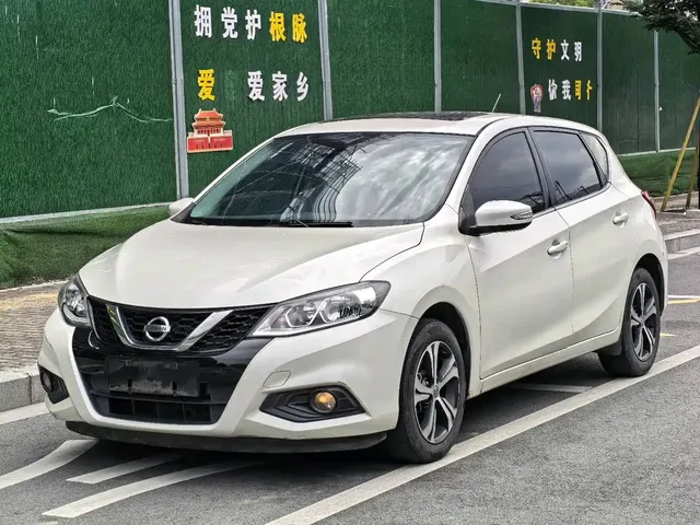 Nissan Tiida 2016 1.6L CVT Smart Edition