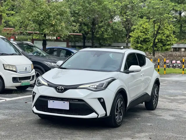 Toyota C-HR 2023 Model 2.0L Luxury Edition