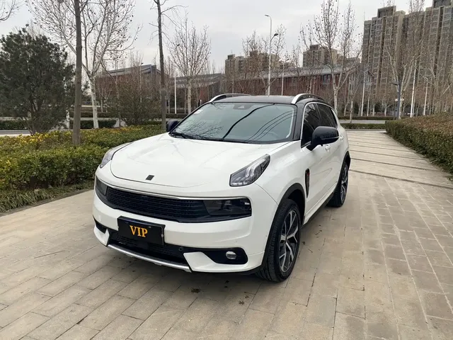 Lynk & Co 01 2019 2.0T AWD Pro Edition China VI