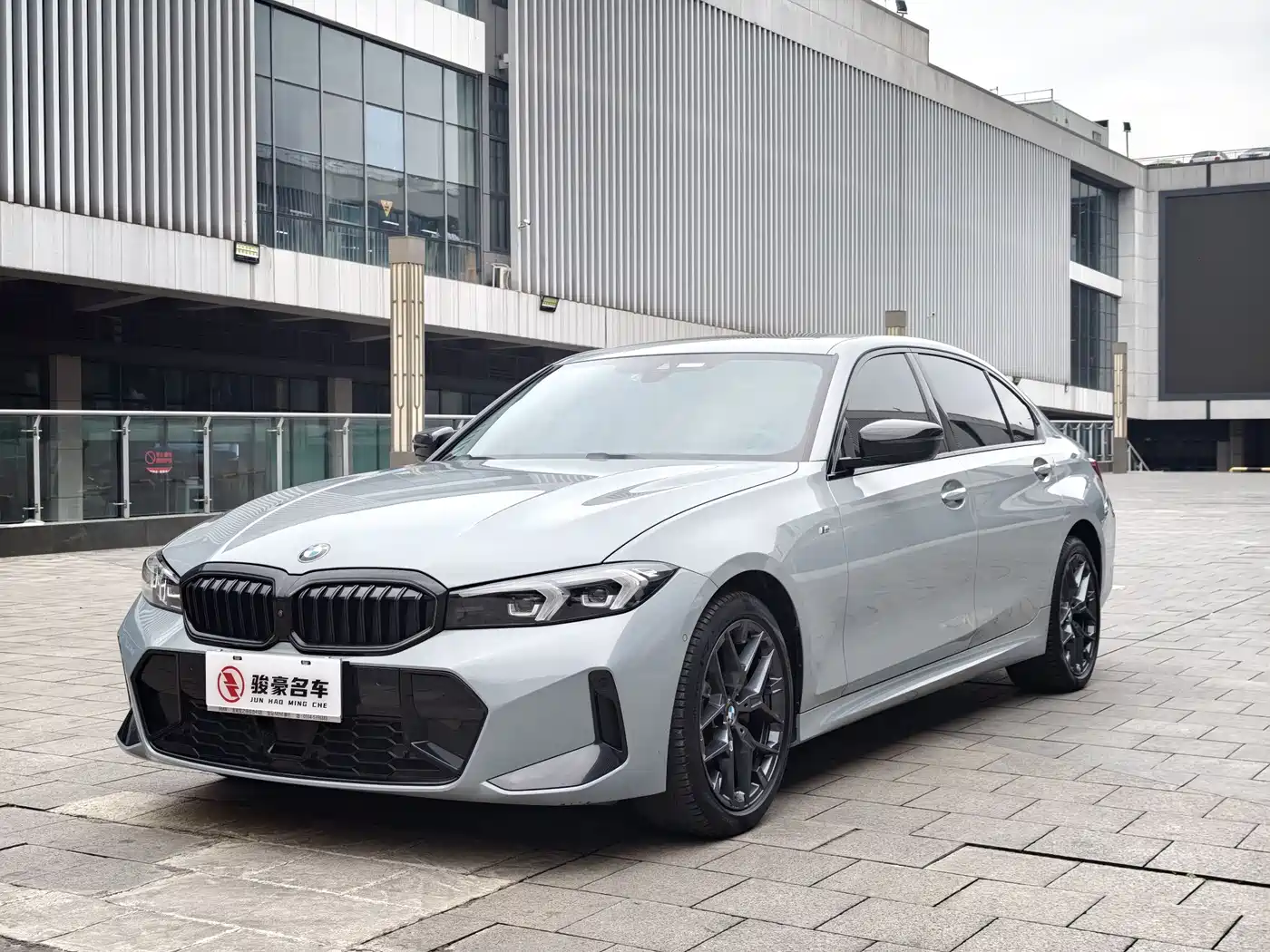BMW 3 Series 2025 330Li M Sport Night Edition