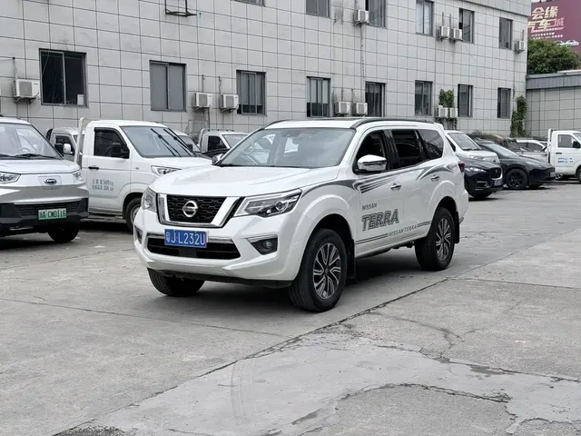 Nissan Terra 2018 2.5L Automatic AWD Flagship