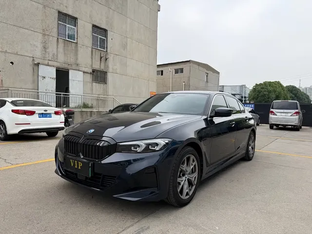 BMW i3 2025 eDrive 35 L