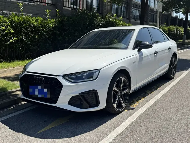 Audi A4L 2024 40 TFSI Luxury Dynamic