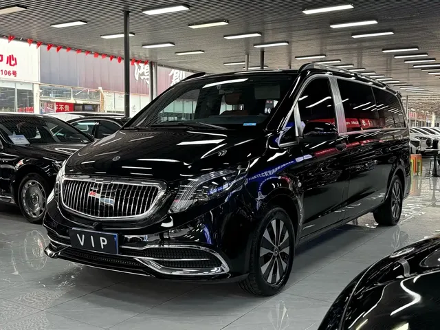 Mercedes-Benz Vito 2023 2.0T Elite 7-Seater