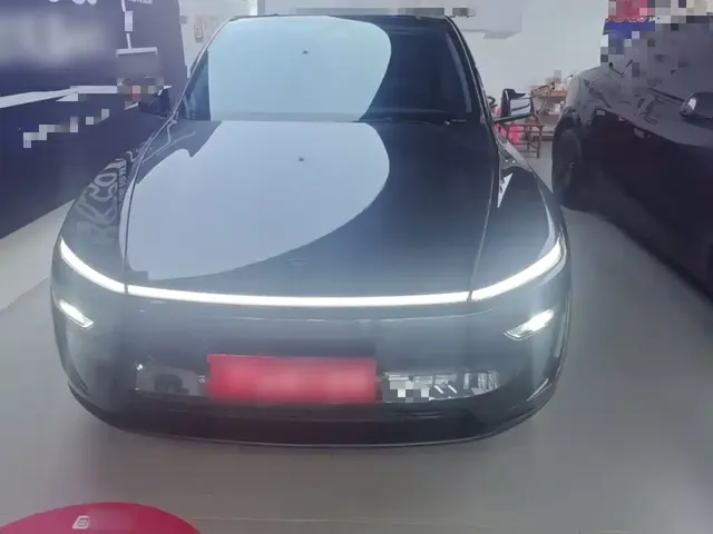 Tesla Model Y 2025 Rear-Wheel Drive