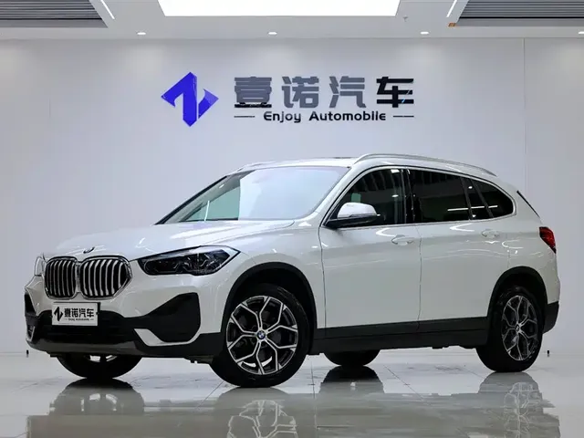 BMW X1 2021 sDrive25Li Leading