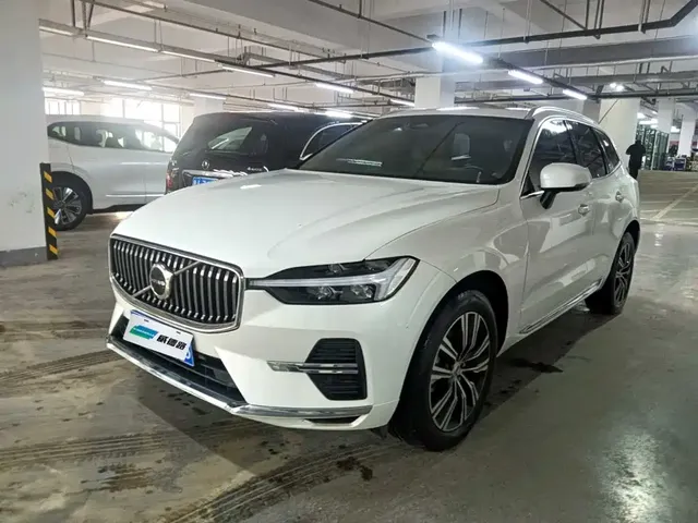 Volvo XC60 2022 B5 AWD Inscription