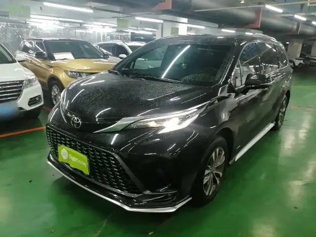 Toyota Granvia 2024 2.5L Hybrid Luxury